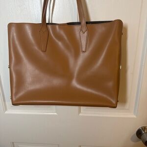 Elegant Tan Shoulder Bag